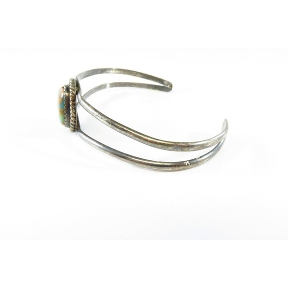 Turquoise Solitaire Cuff Bracelet Vintage Unsigned Navajo Style Sterling Silver - Picture 4 of 11